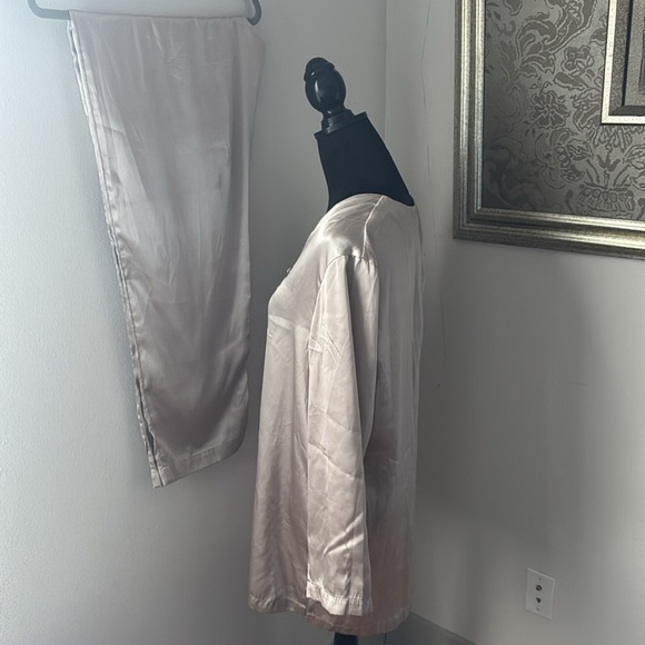 Jaclyn Smiths champagne two‎ piece satin vintage pajama set Sz Large - Picture 2 of 5
